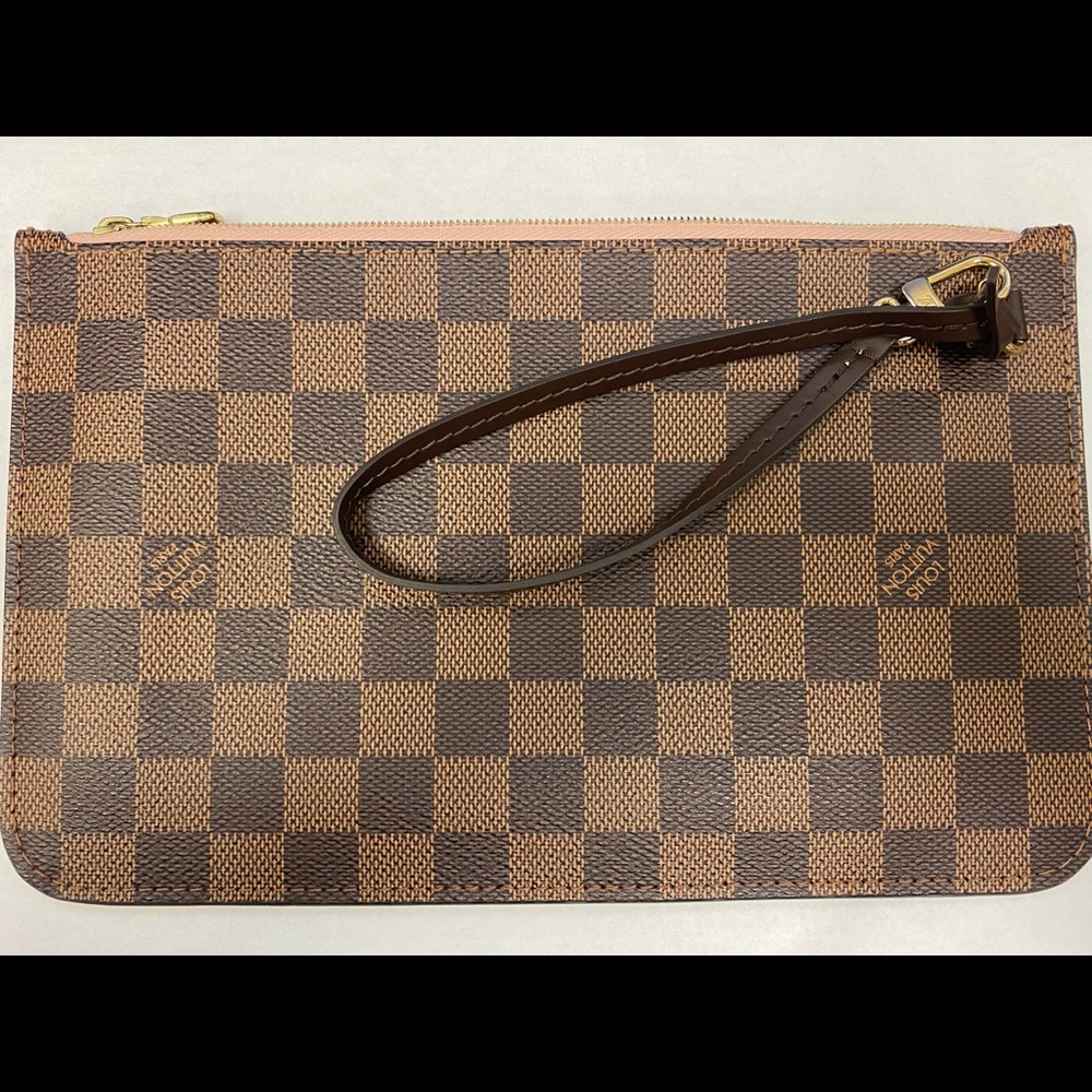Louis Vuitton Neverfull Pouch